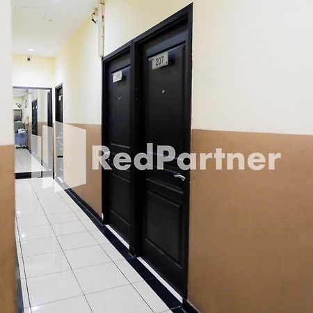 Sparkling Hotel RedPartner Surabaya Eksteriør billede