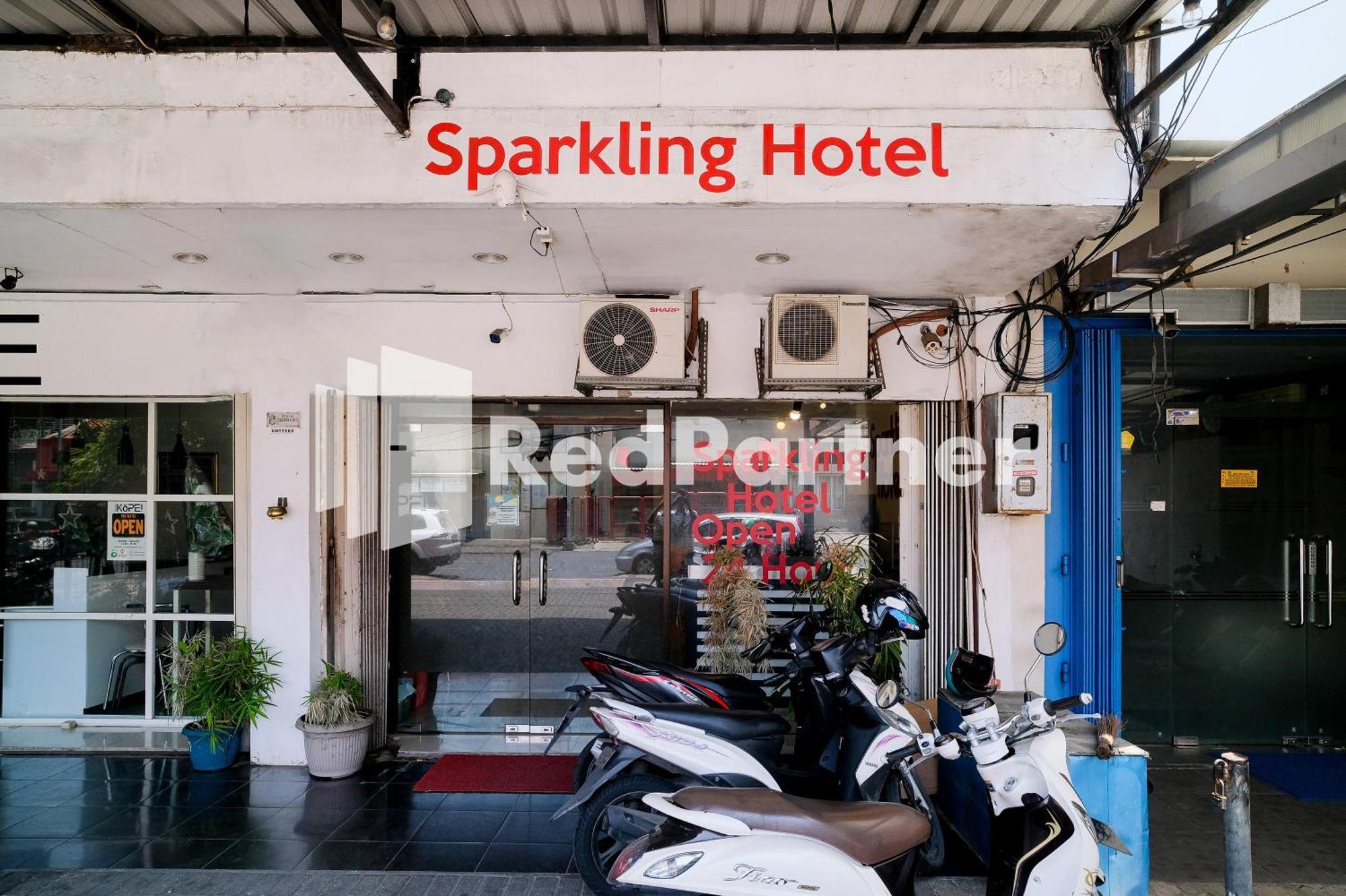 Sparkling Hotel RedPartner Surabaya Eksteriør billede