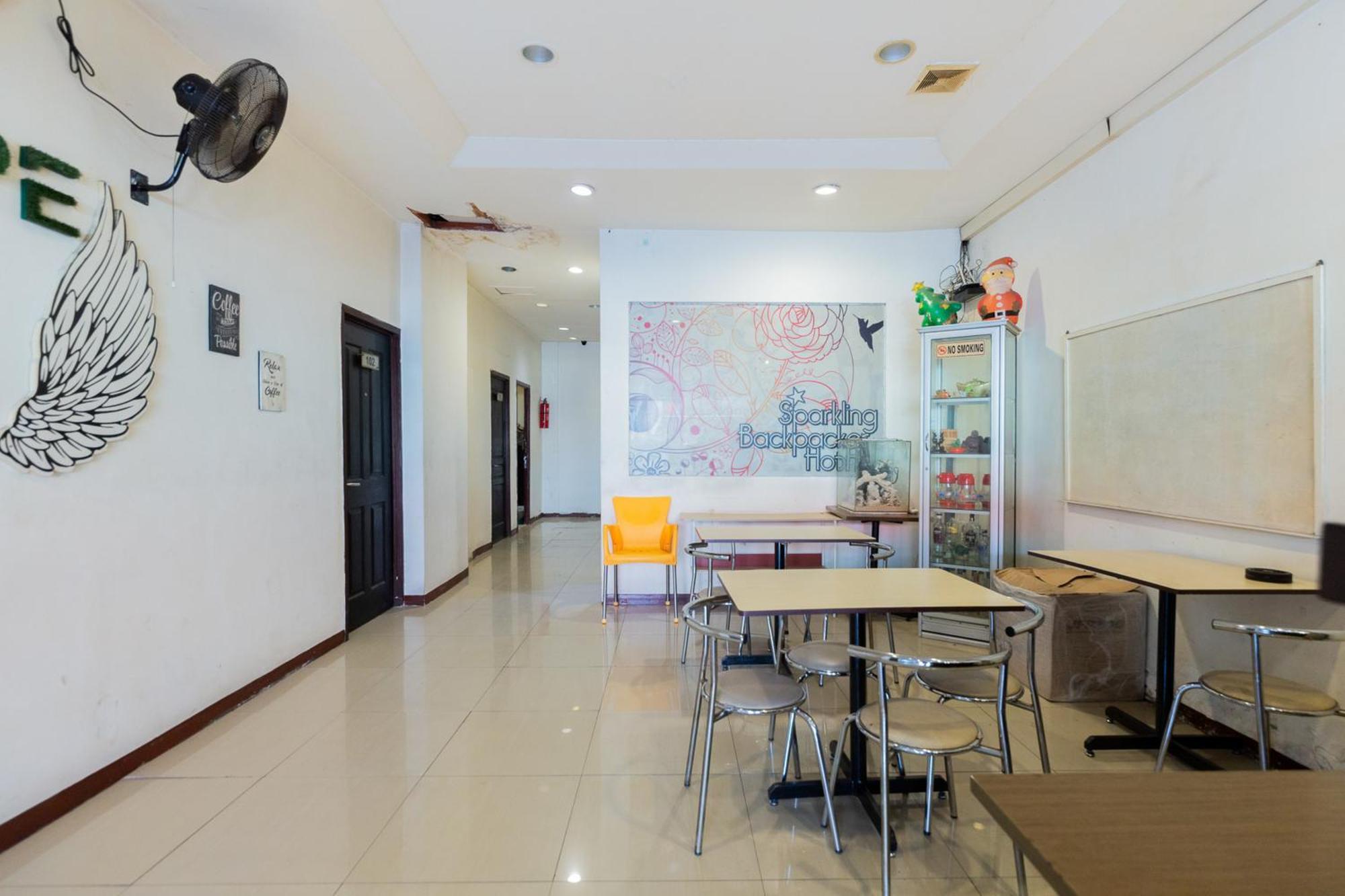 Sparkling Hotel RedPartner Surabaya Eksteriør billede