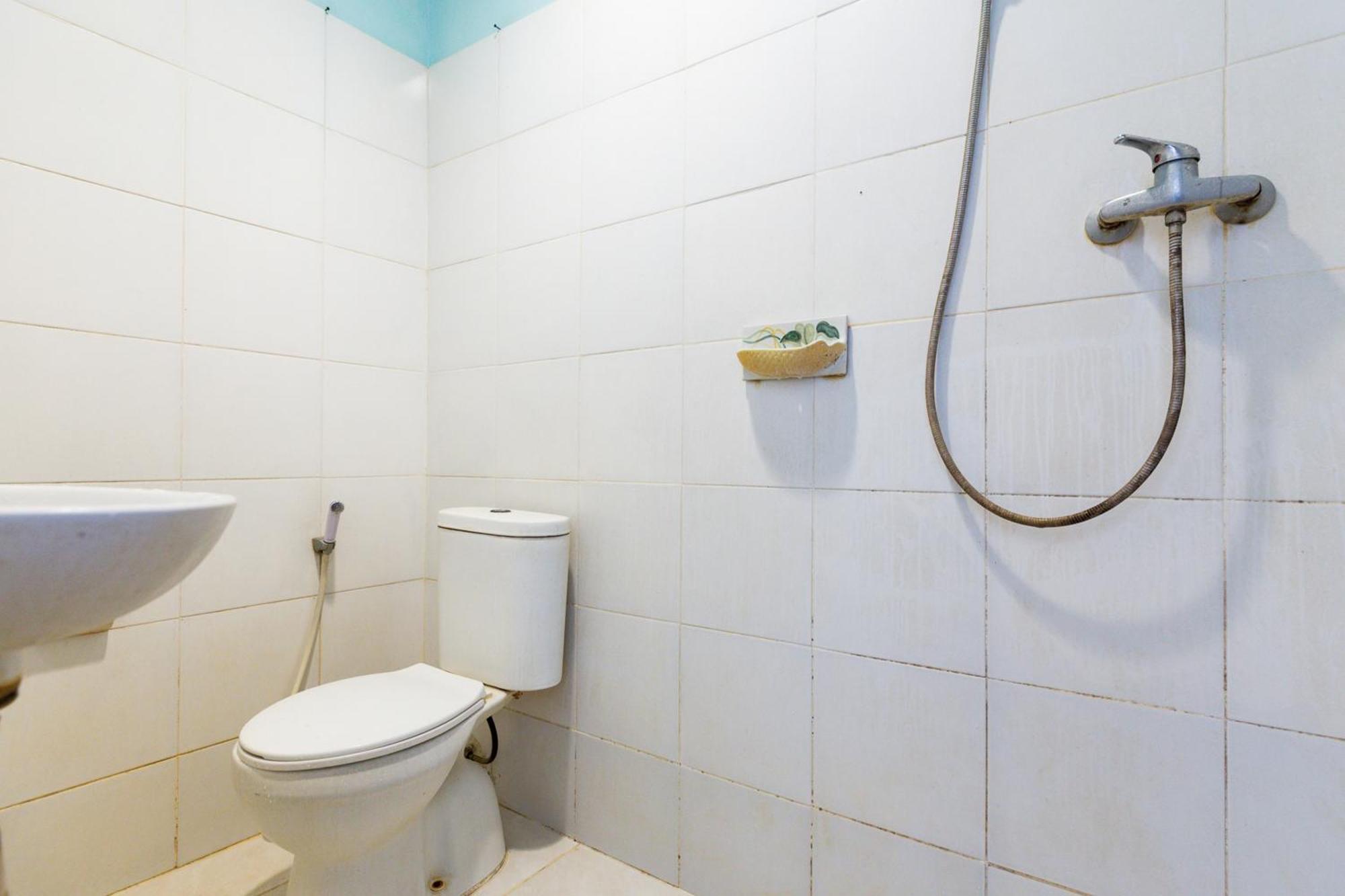 Sparkling Hotel RedPartner Surabaya Eksteriør billede